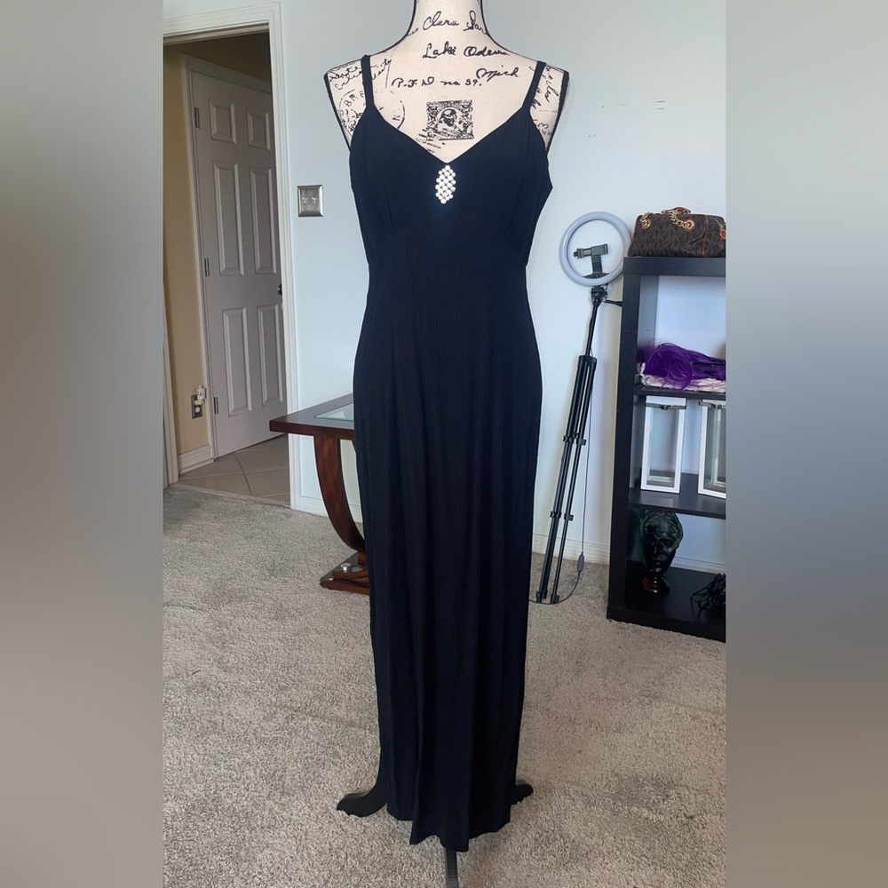 Alfred Angelo - Flirtations Vintage Elegant Black Spaghetti-Strap Maxi Dress